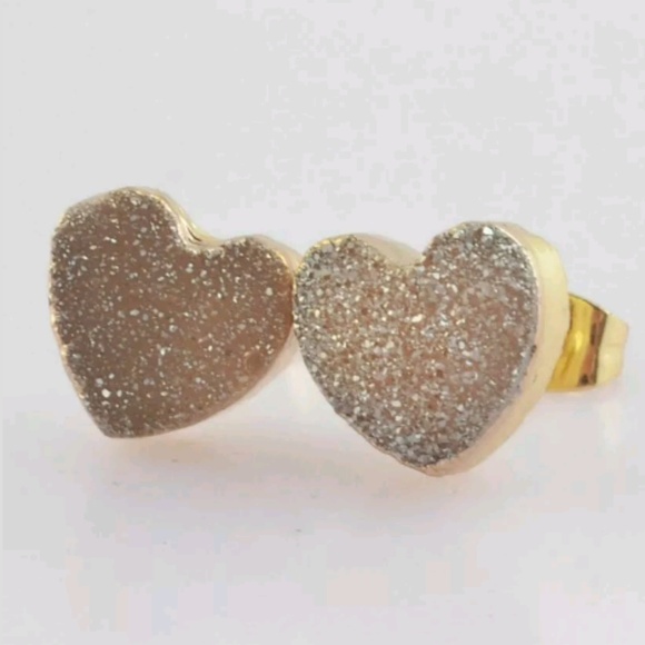 Jewelry - "sweetheart" Druzy earrings
